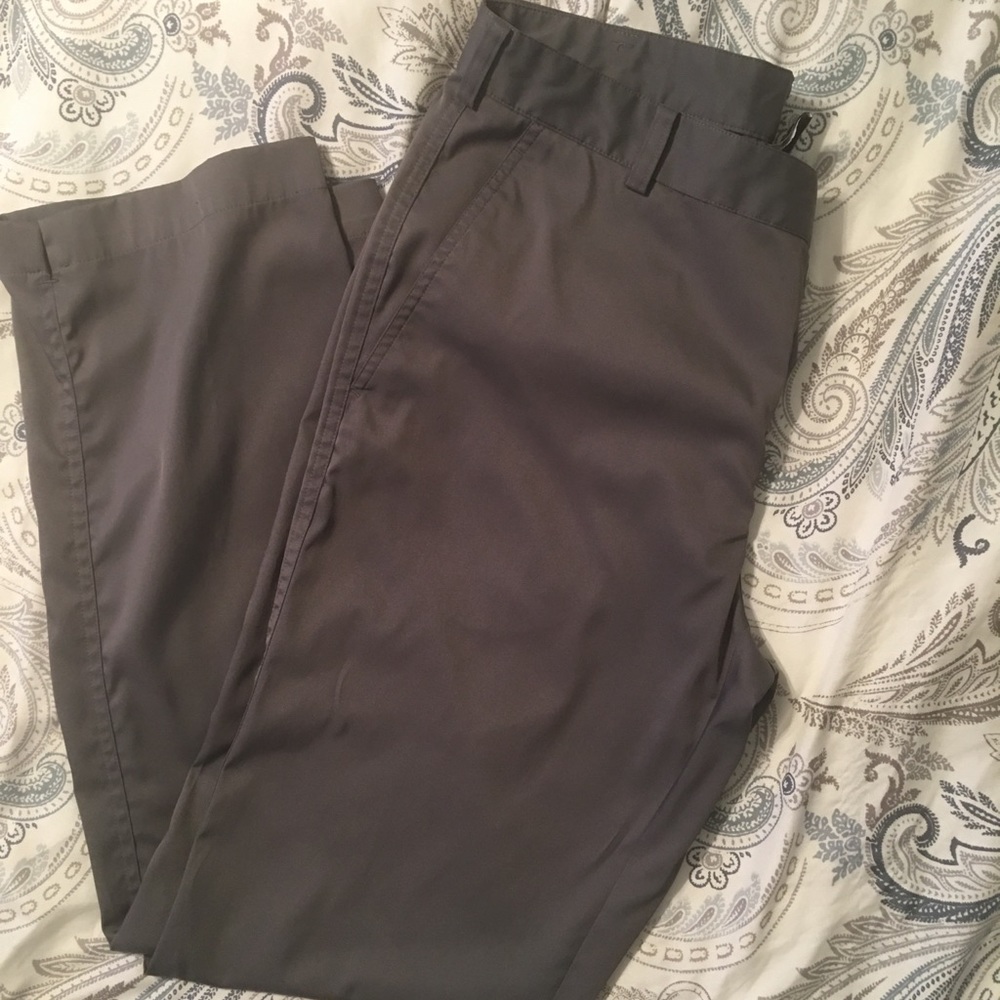 Nike Dri-Fit men’s golf pants